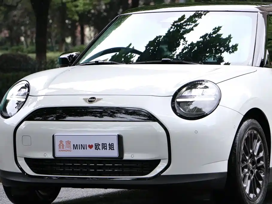 Mini COOPER 2026 466km COOPER E