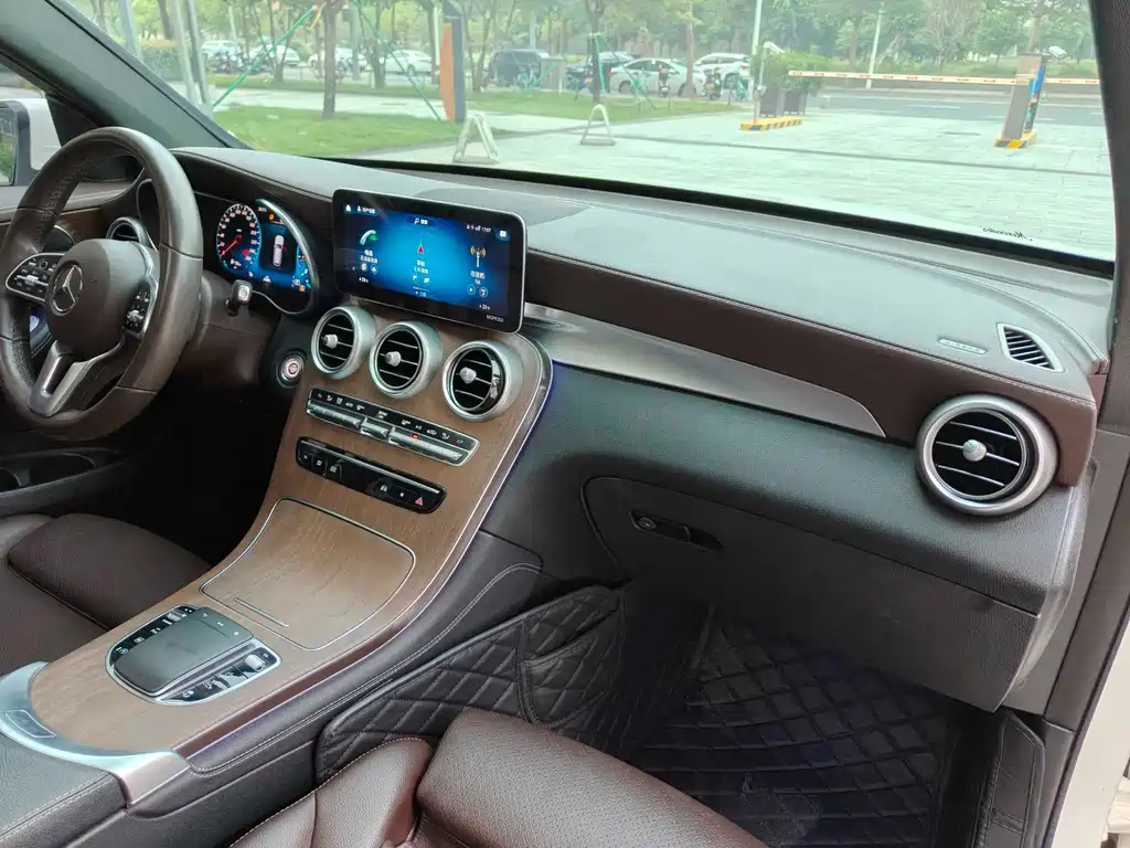 Mercedes-Benz GLC 2020 GLC 300 L 4MATIC