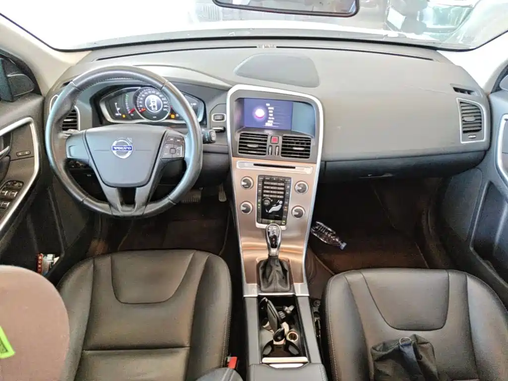 Volvo XC60 — миниатюра 10