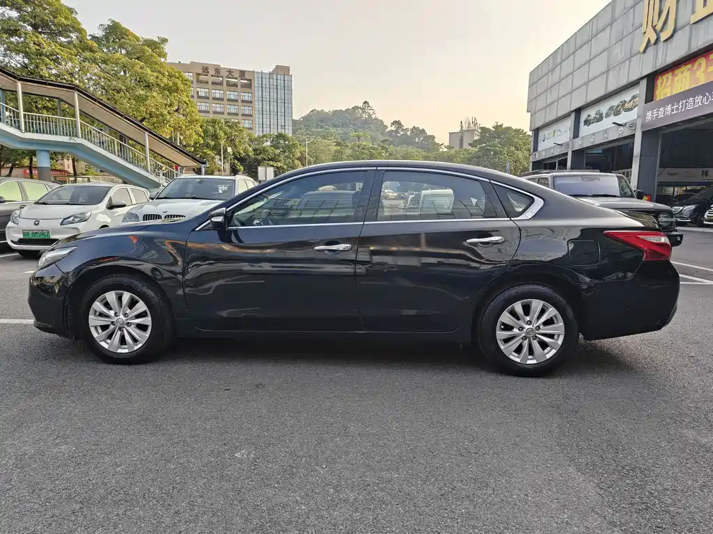 Nissan Teana — миниатюра 14