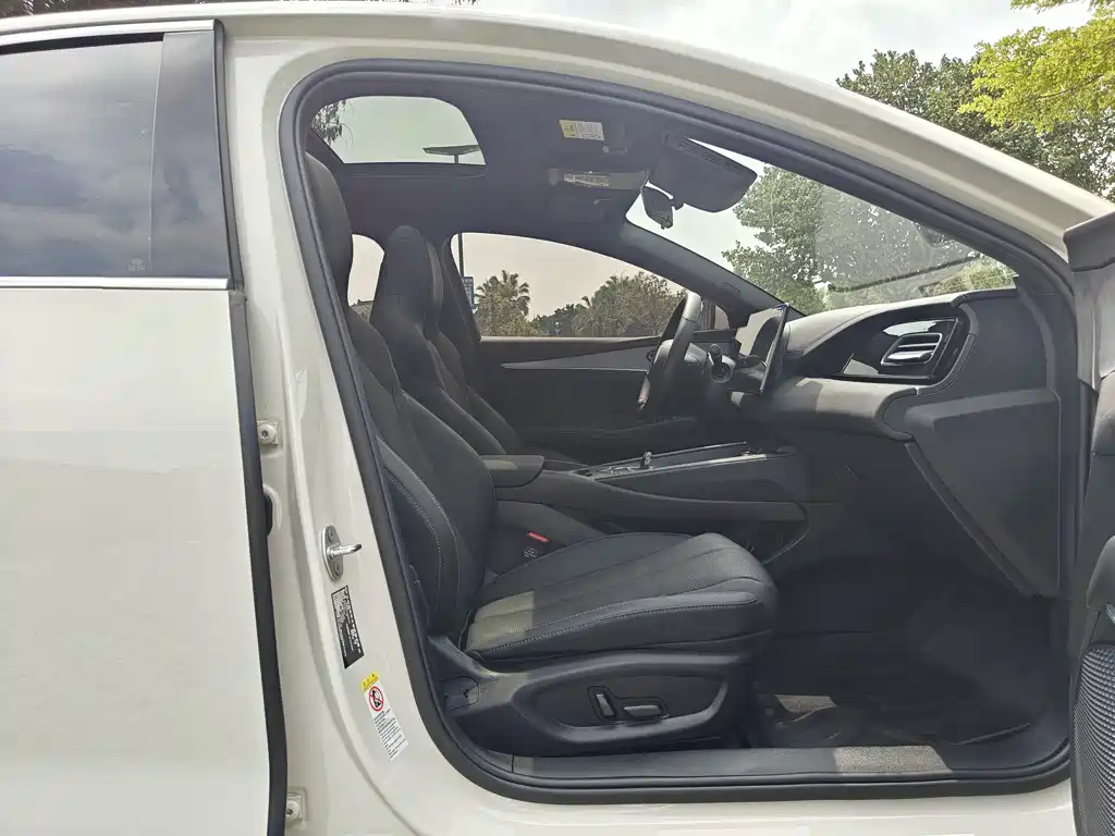 BYD SEAL 06 NEW ENERGY