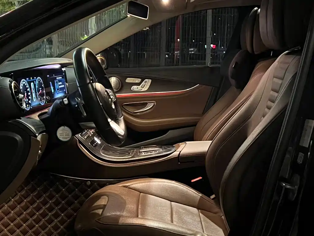Mercedes-Benz E-Class — миниатюра 6