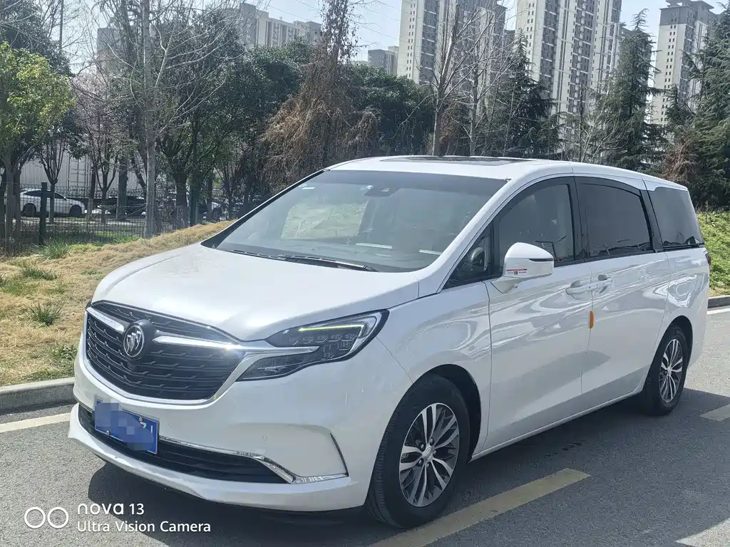 Buick GL8 2021
