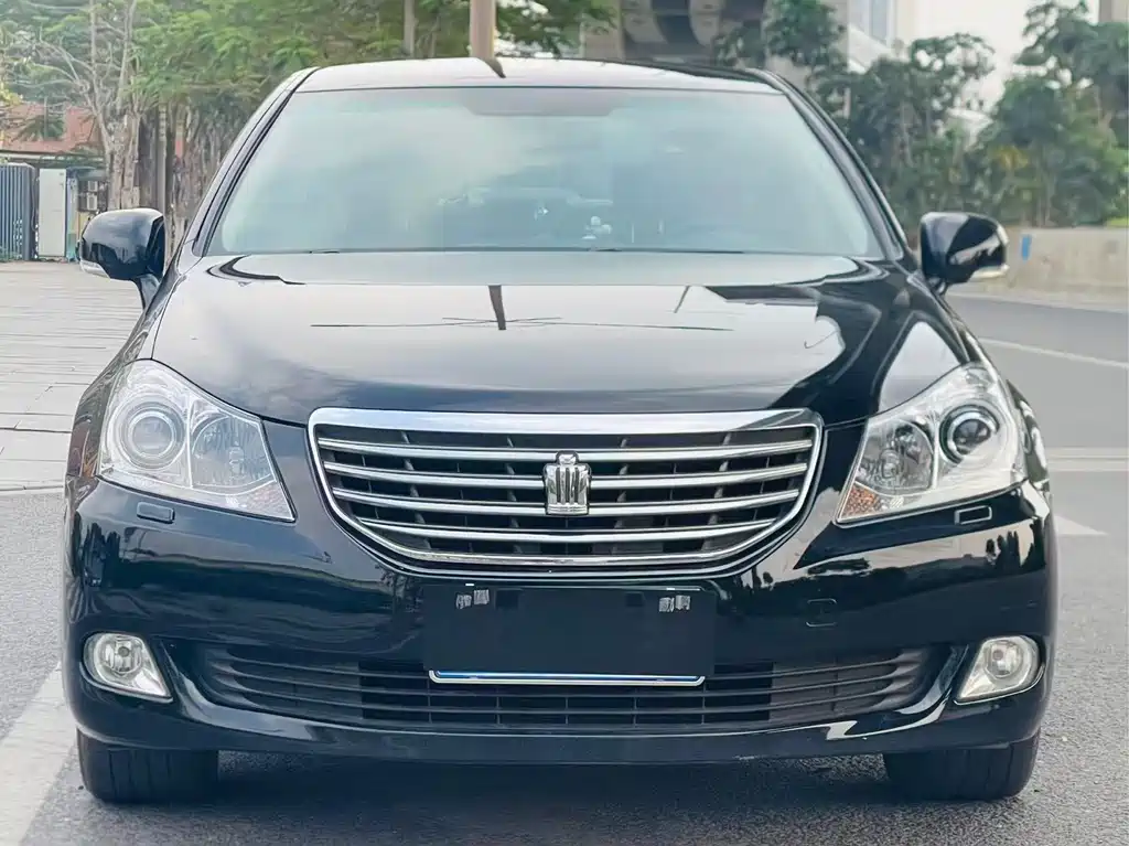 Toyota Crown 2010 2.5L Royal
