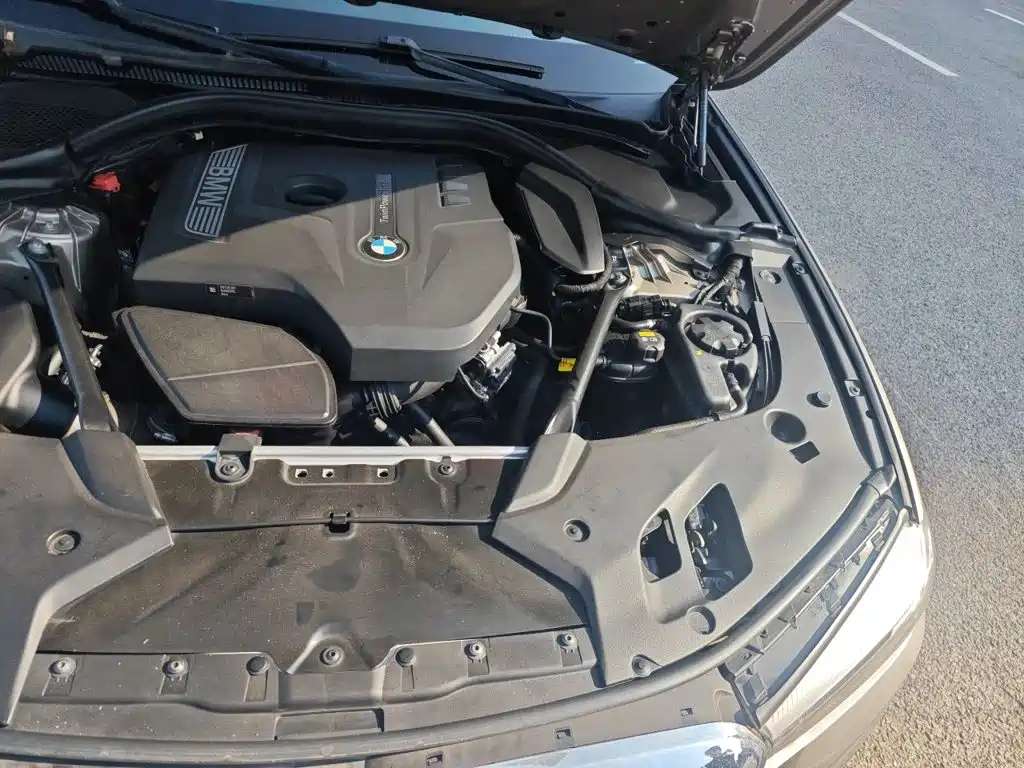 BMW 5 Series — миниатюра 22