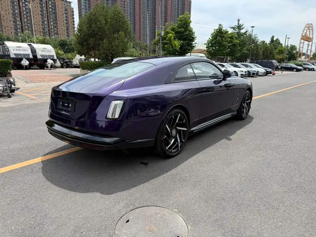 Rolls-Royce Phantom — миниатюра 5