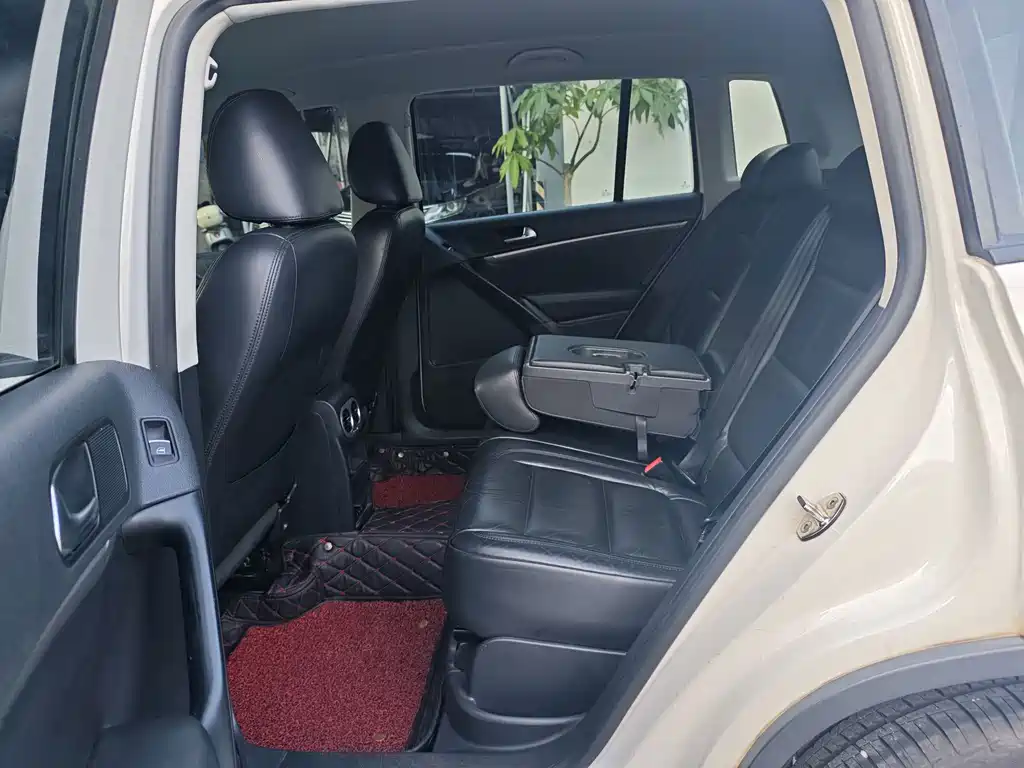 Volkswagen Tiguan — миниатюра 13