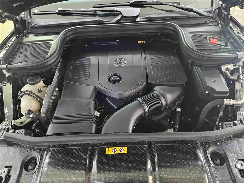 Mercedes-Benz GLE (Import) — миниатюра 13