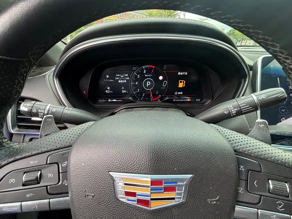 Cadillac CT5 — миниатюра 16