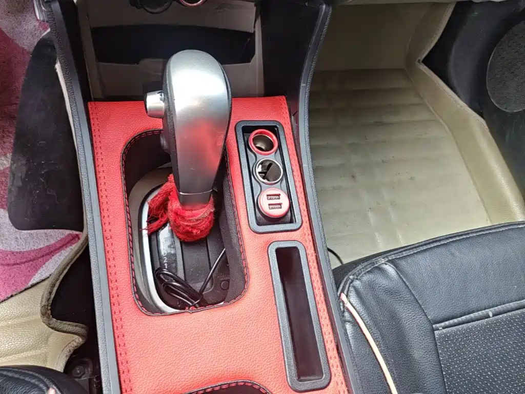 Venucia R50 — миниатюра 19