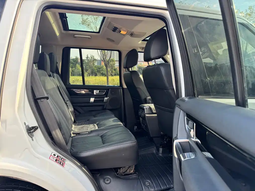 Land Rover Discovery — миниатюра 10