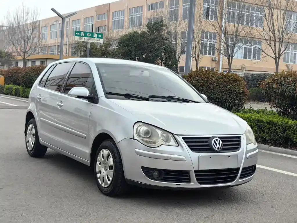Volkswagen Polo 2007 1.4L AT