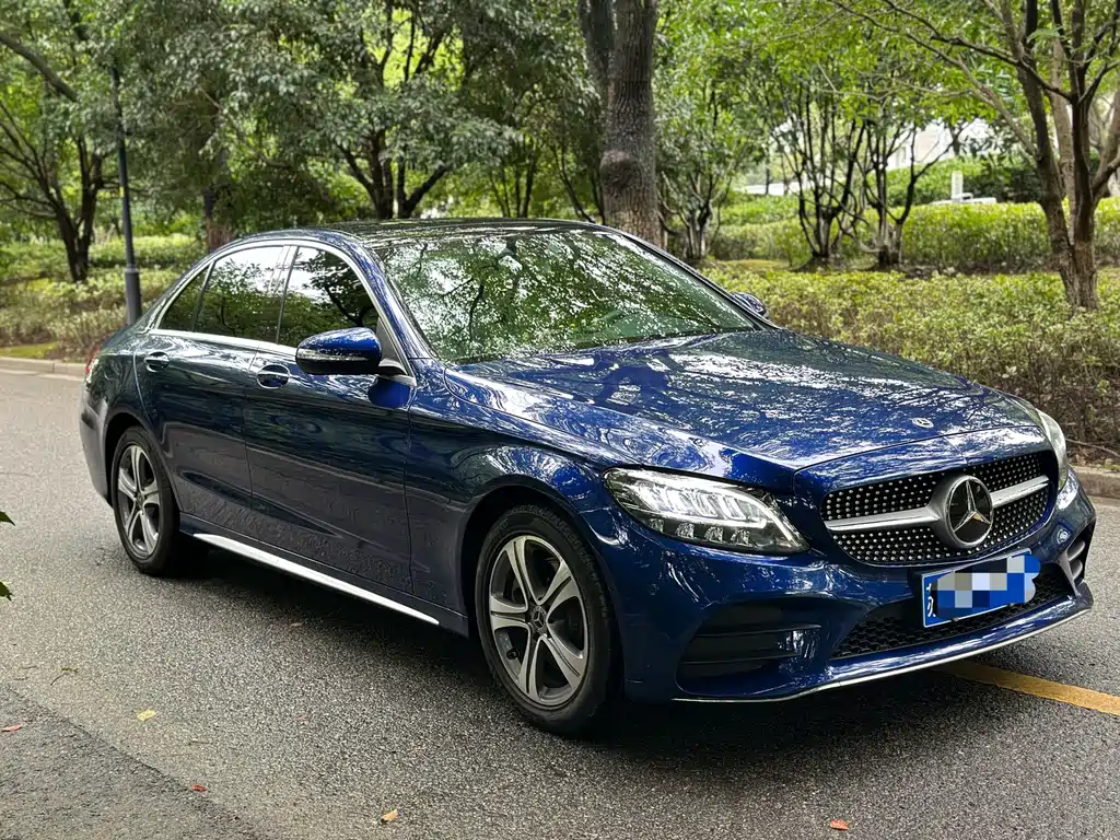 Mercedes-Benz C-Class — миниатюра 3