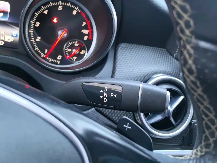 Mercedes-Benz GLA — миниатюра 16