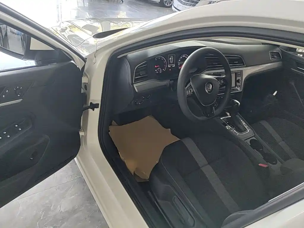 Volkswagen Lamando — миниатюра 16