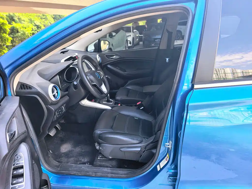 BYD Yuan EV — миниатюра 3