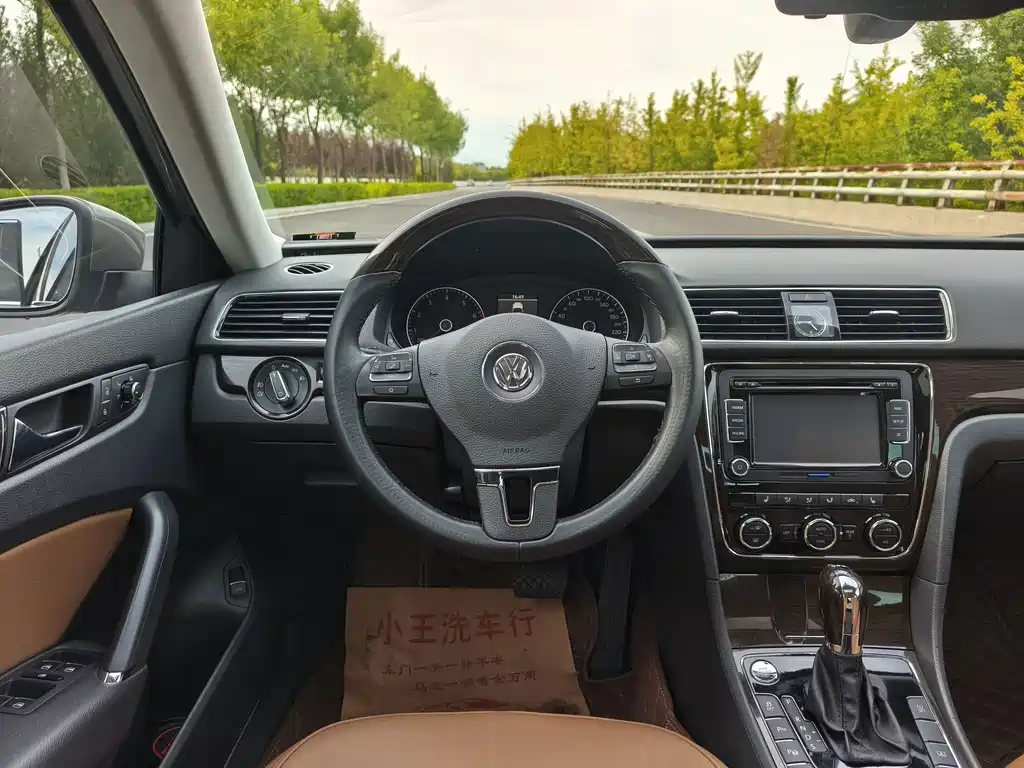 Volkswagen Passat — миниатюра 11