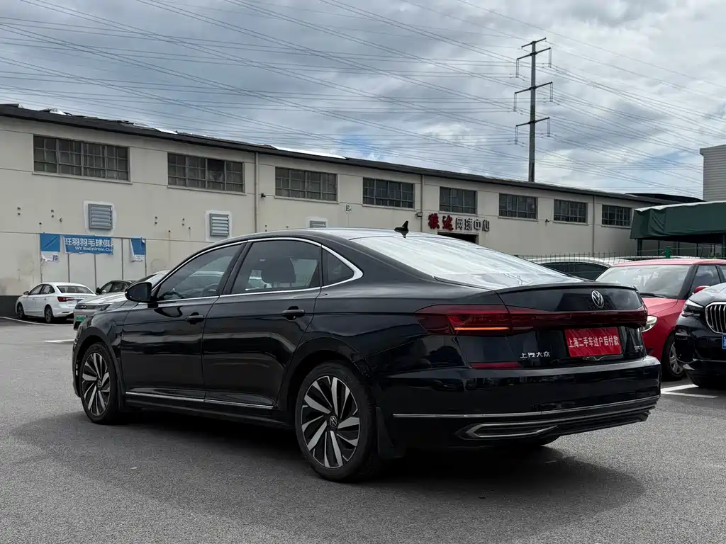 Volkswagen Passat — миниатюра 14