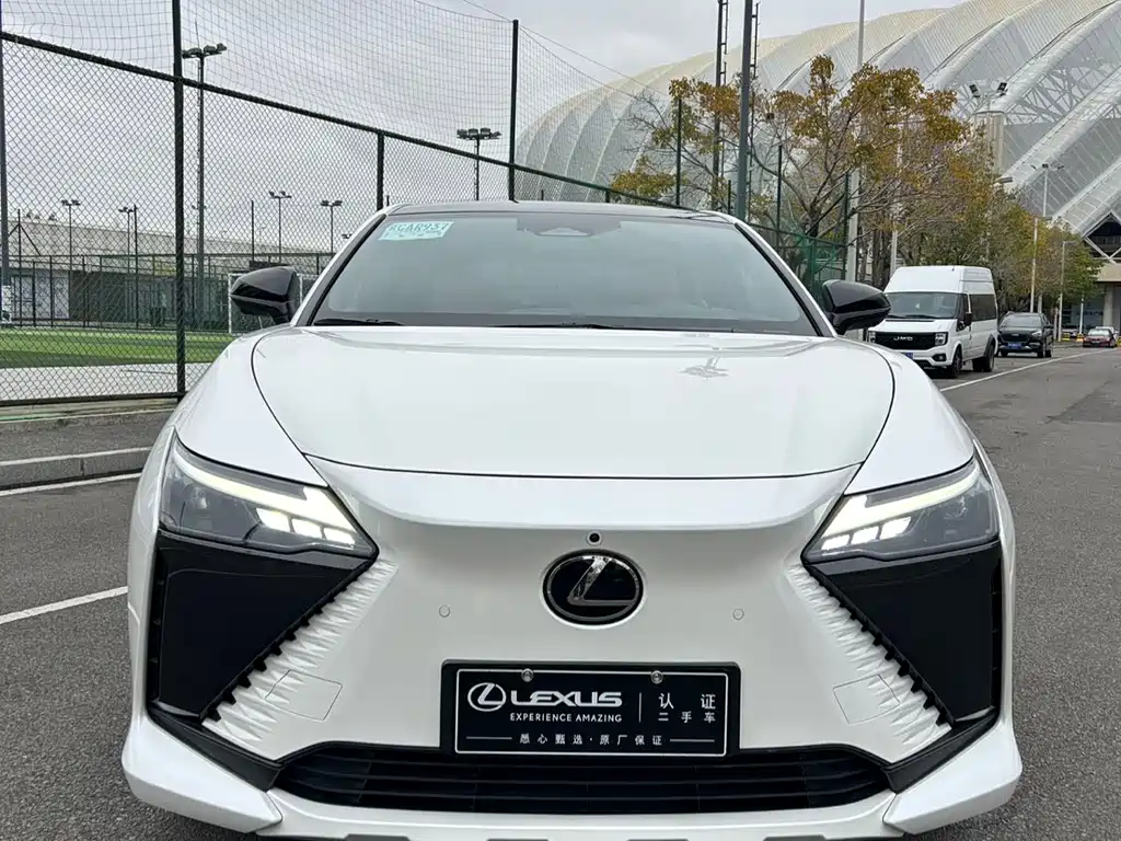 LEXUS RZ