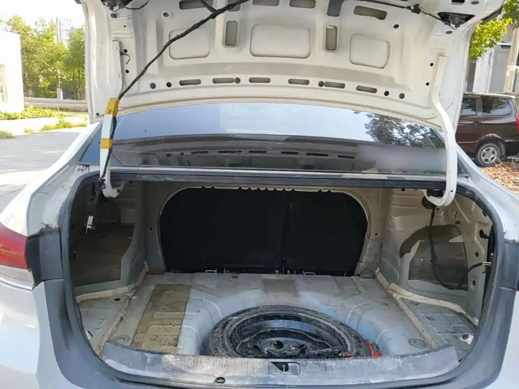 Buick Excelle — миниатюра 19