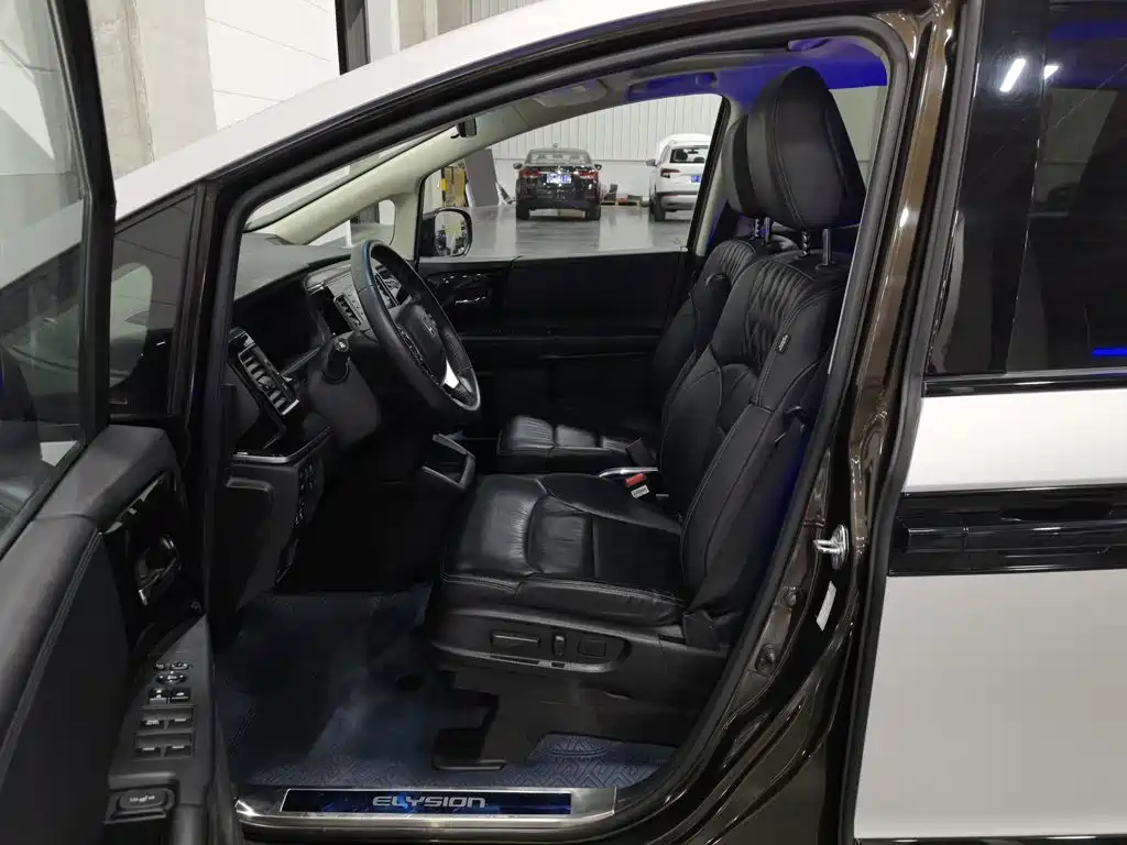 Honda Elysion — миниатюра 10