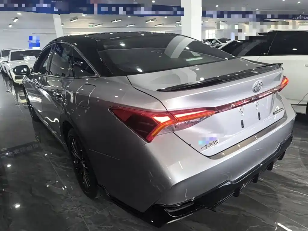 Toyota Avalon — миниатюра 5