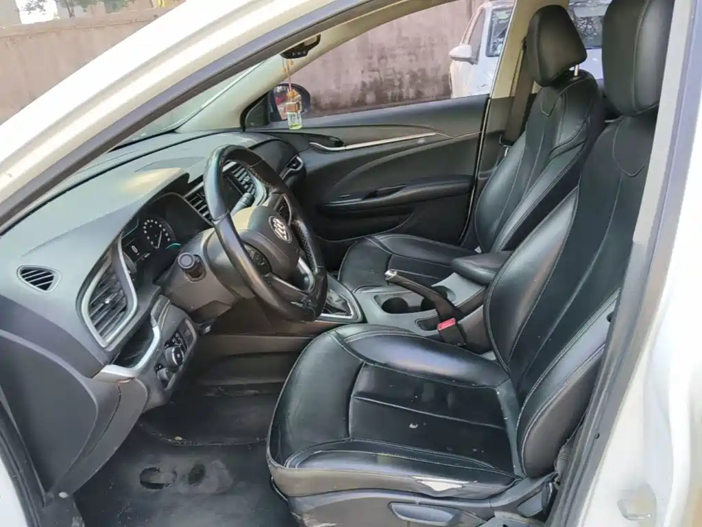 Buick Excelle — миниатюра 15