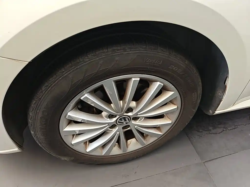 Volkswagen Lavida — миниатюра 23