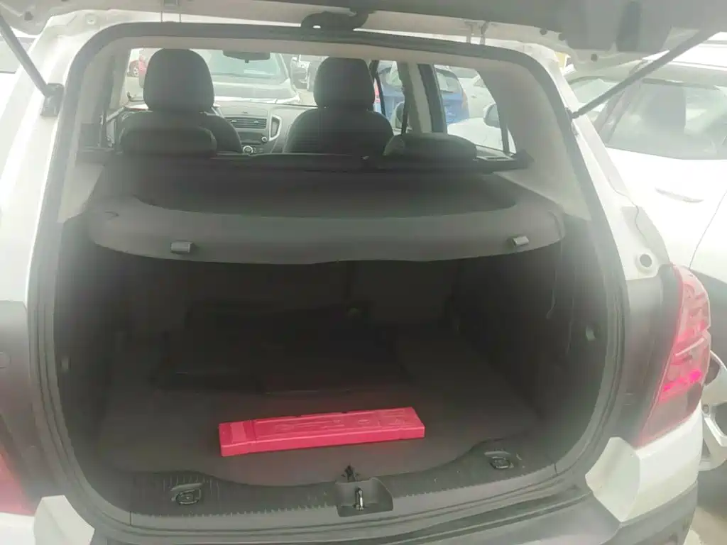 Chevrolet Trax — миниатюра 19