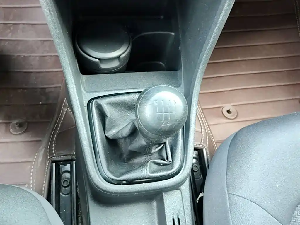 Volkswagen Santana — миниатюра 14