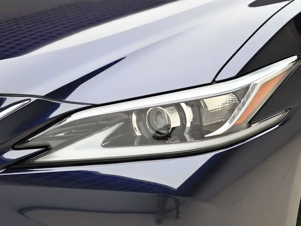 Lexus ES — миниатюра 21