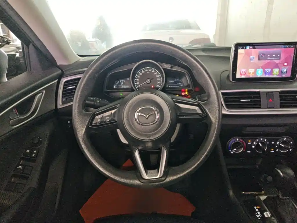 Mazda 3 Axela — миниатюра 11