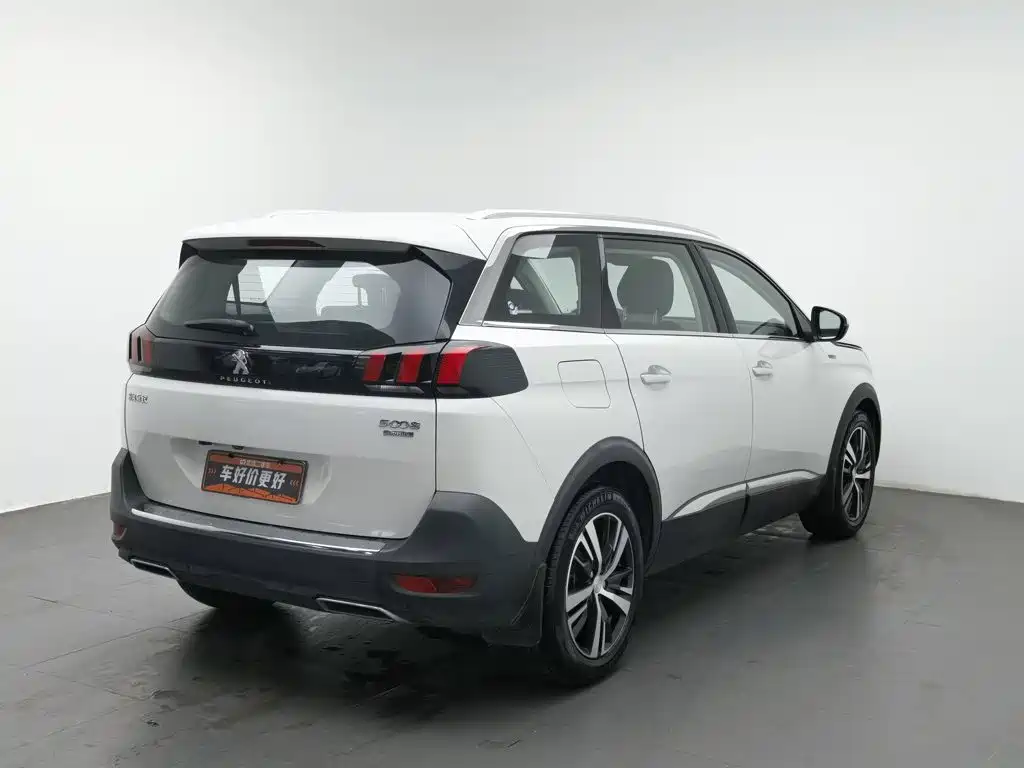 Peugeot 5008 — миниатюра 2