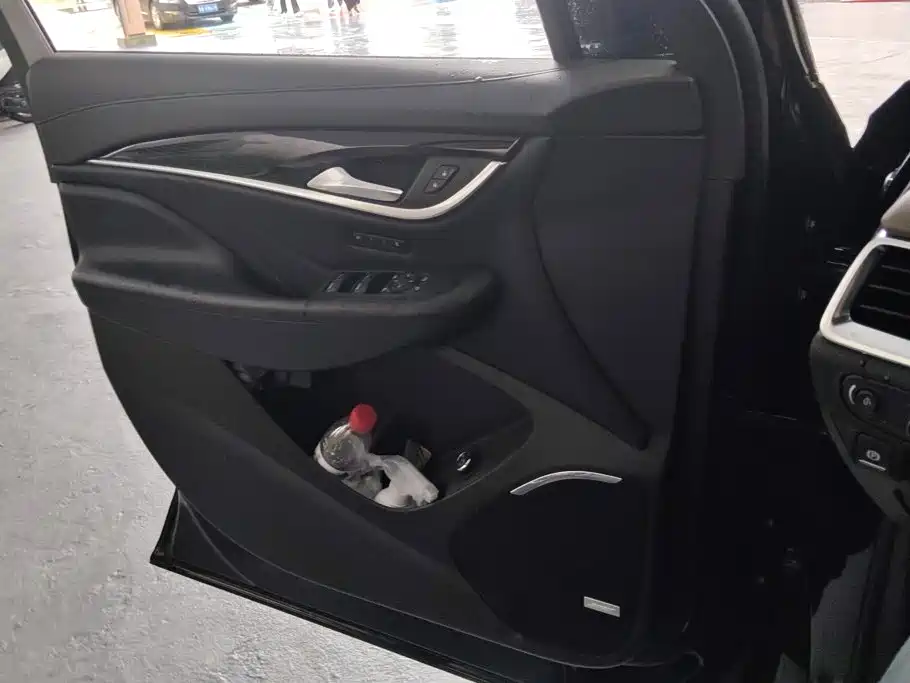 Buick Enclave — миниатюра 7