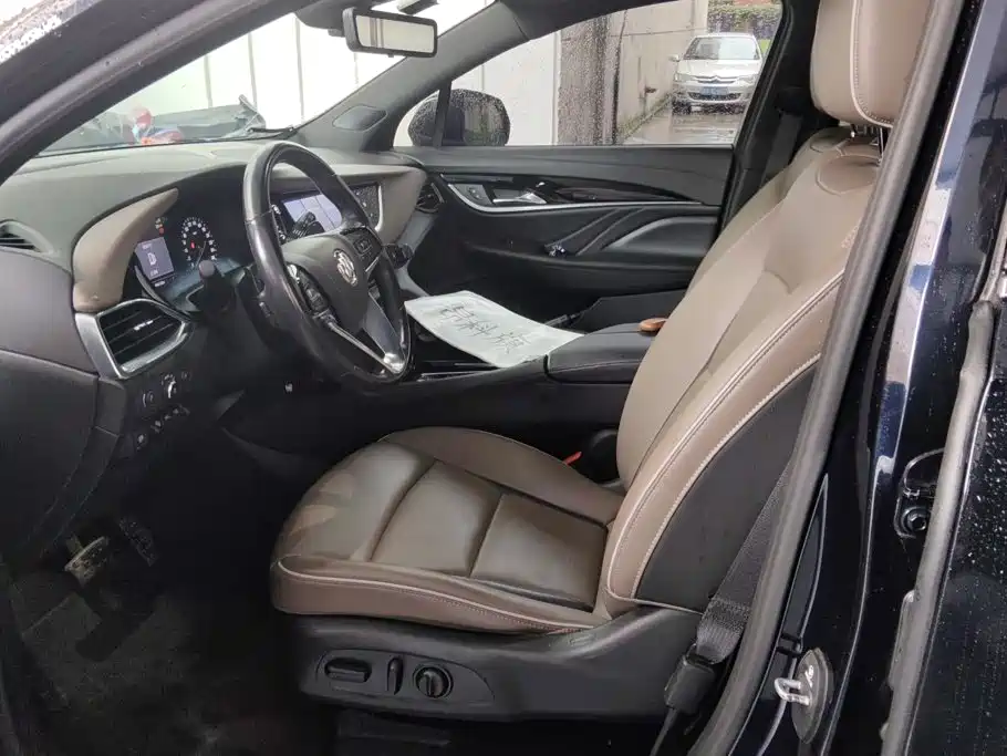 Buick Enclave — миниатюра 9