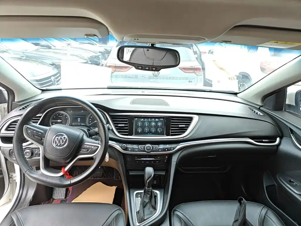 Buick Excelle — миниатюра 10