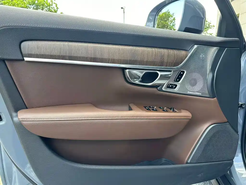 Volvo V90 2022 Cross Country B5 AWD