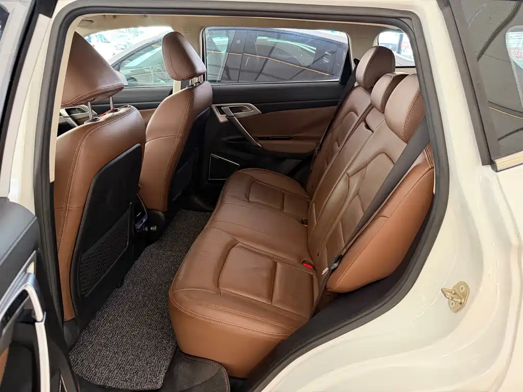 Geely Boyue — миниатюра 12