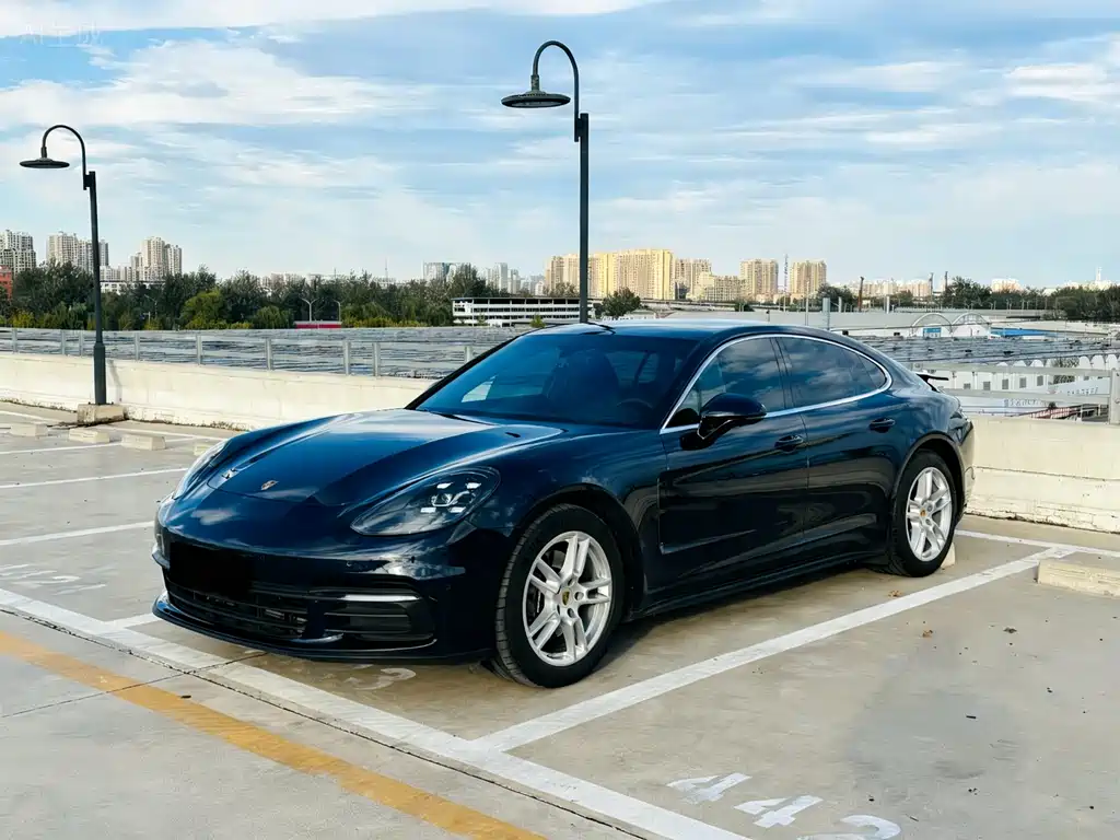 Porsche Panamera 2018