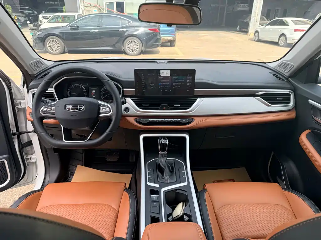 Geely Vision X6 — миниатюра 8