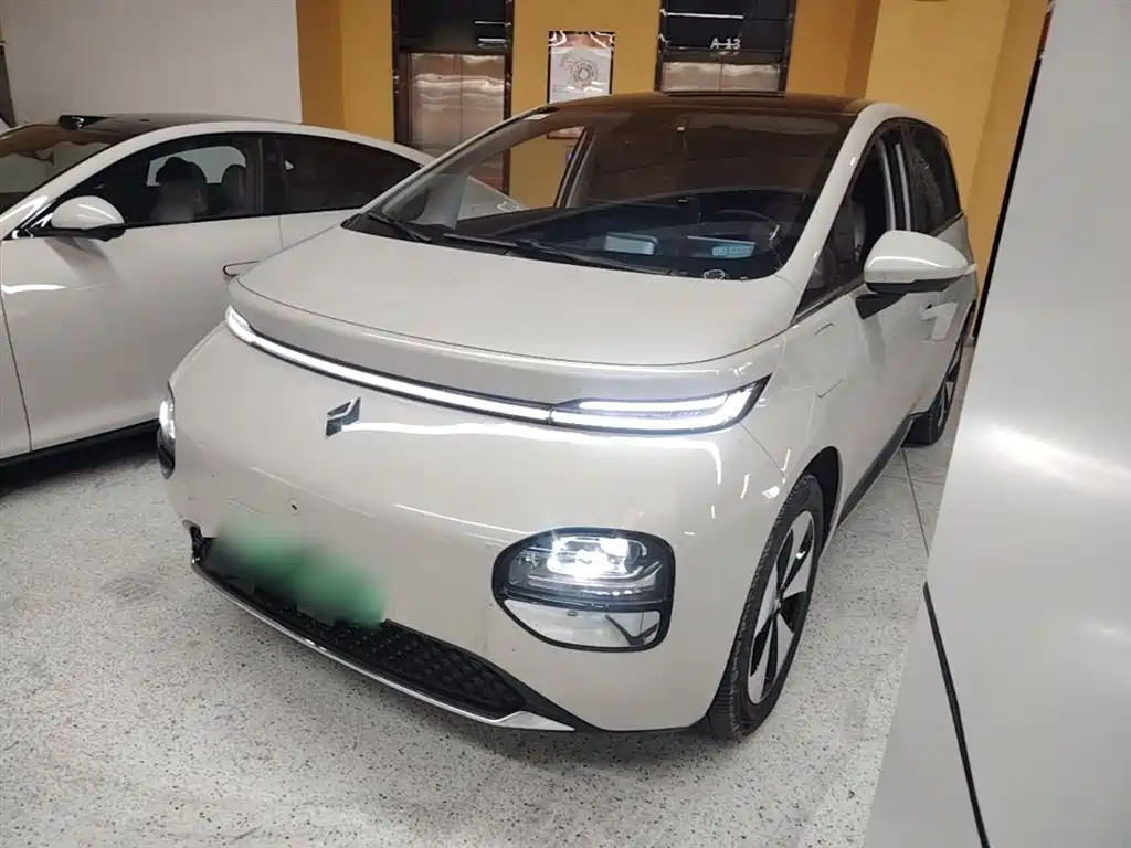 Baojun Yunduo 2023