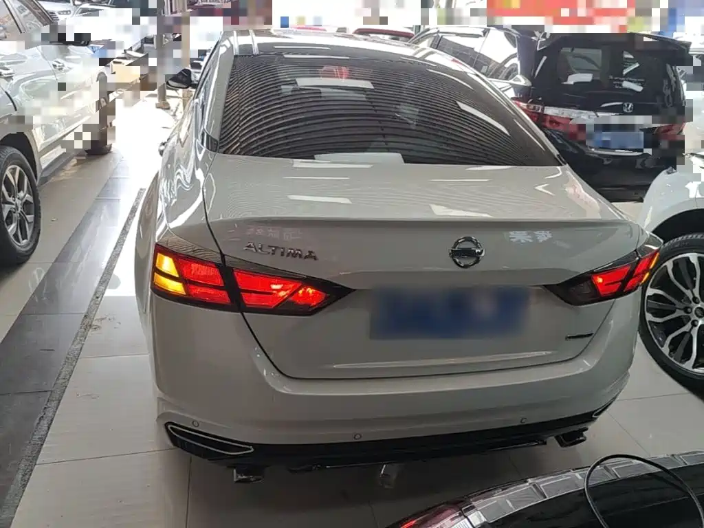 Nissan Teana — миниатюра 6