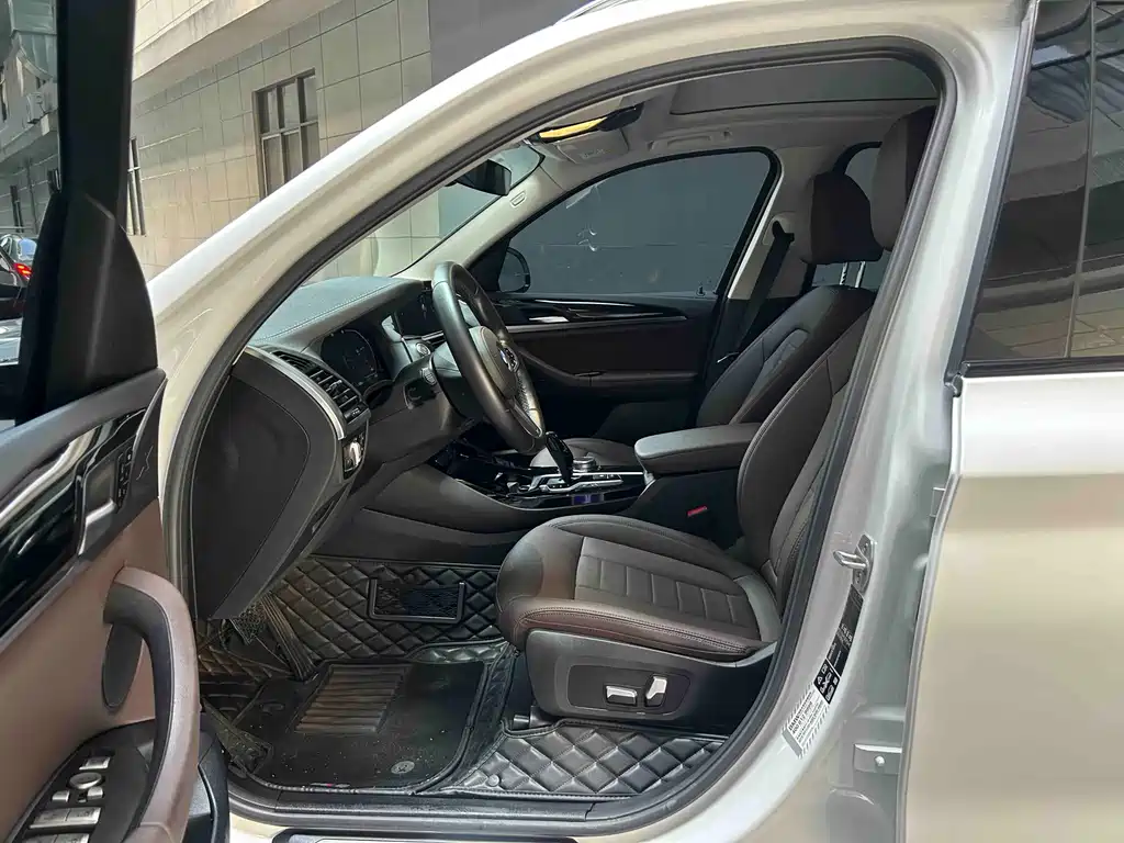 BMW X3 — миниатюра 7