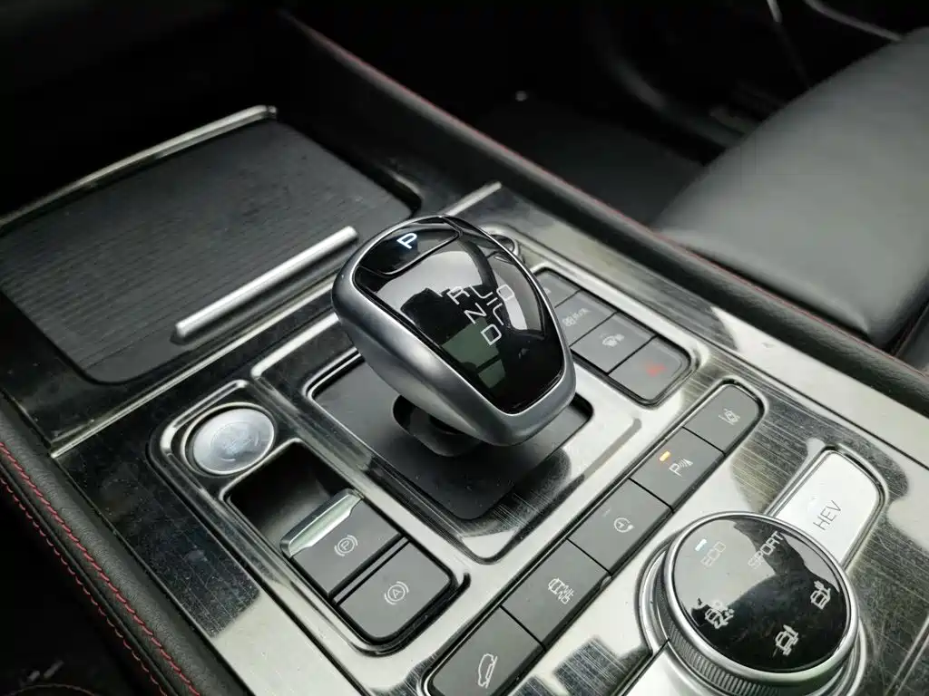 BYD Tang New Energy — миниатюра 13
