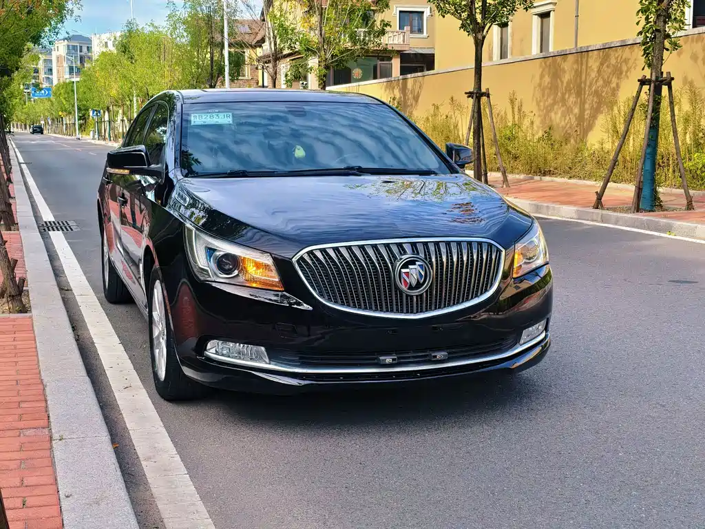 Buick LaCrosse — миниатюра 3