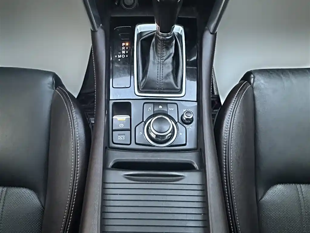 Mazda CX-4 2018 2.0L AT Lead V