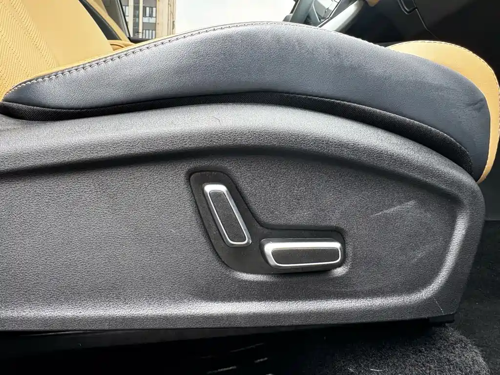 Geely Boyue L — миниатюра 11