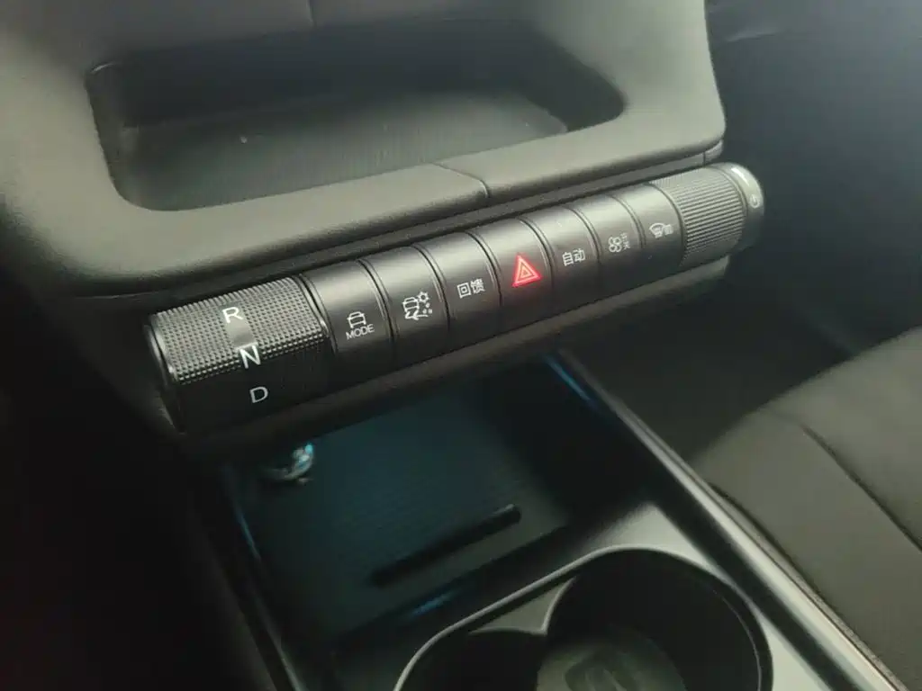 BYD Dolphin — миниатюра 14