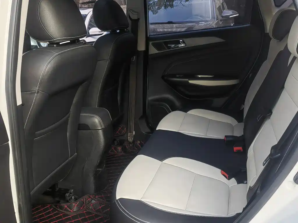 CHANGAN  CS35