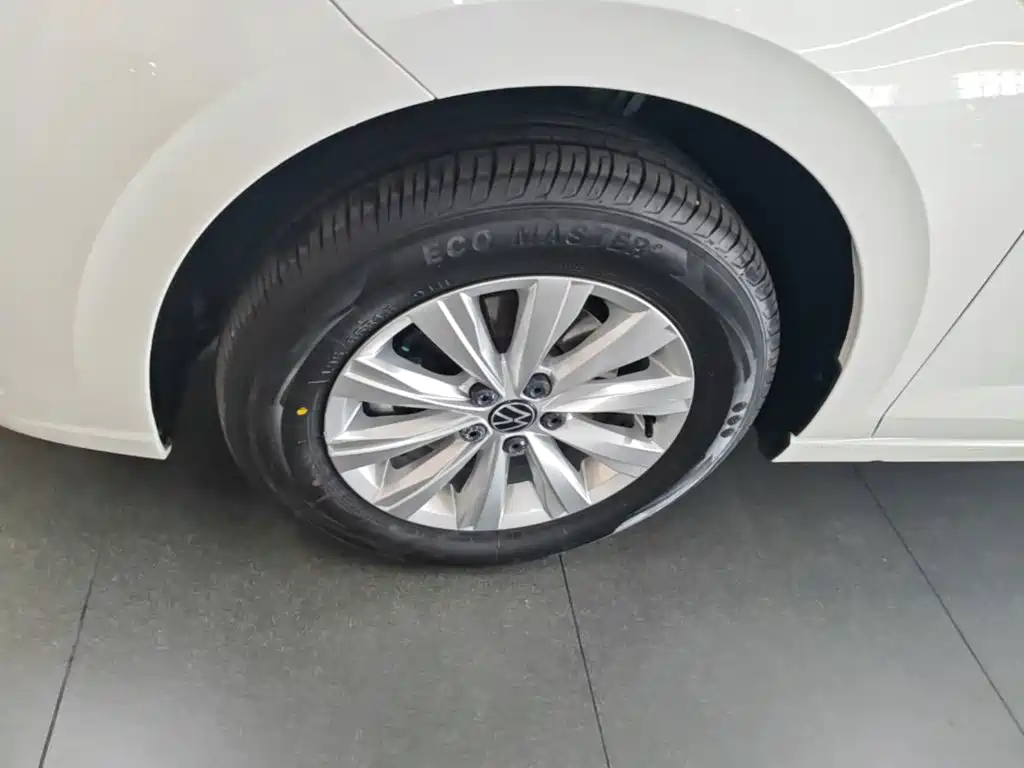 Volkswagen Lavida — миниатюра 23